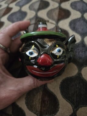 Vtg THAMES REDWARE Clown Face Teapot Japan 1950s - Only One Salt An Pepper